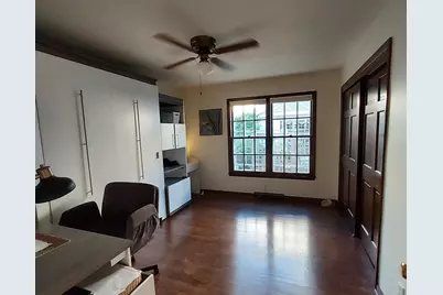 1027 W Shaker Cir, Mequon, WI 53092 - Photo 13