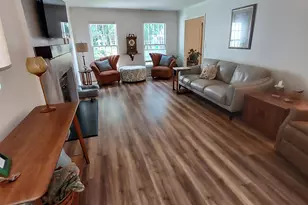 1027 W Shaker Cir, Mequon, WI 53092 - Photo 3