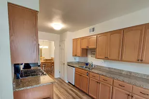 1027 W Shaker Cir, Mequon, WI 53092 - Photo 3
