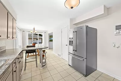 W166N8551  Theodore Ave, Menomonee Falls, WI 53051 - Photo 11