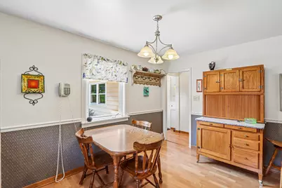 927  Robins Ln, Mukwonago, WI 53149 - Photo 13