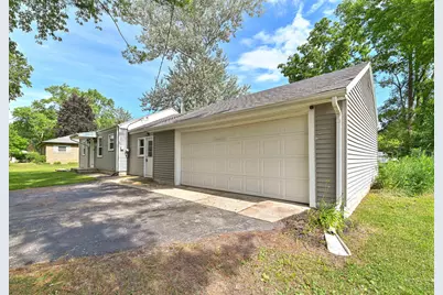 S64W18606  Topaz Dr, Muskego, WI 53150 - Photo 35