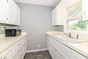 S64W18606 Topaz Dr, Muskego, WI 53150 - Photo 15