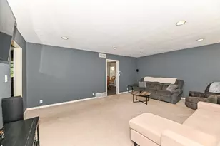 S64W18606 Topaz Dr, Muskego, WI 53150 - Photo 3