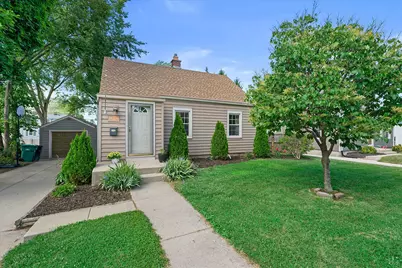 N84W16278  Donald Ave, Menomonee Falls, WI 53051 - Photo 1