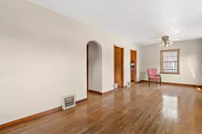 N84W16278  Donald Ave, Menomonee Falls, WI 53051 - Photo 3