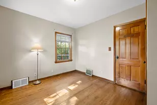 N84W16278 Donald Ave, Menomonee Falls, WI 53051 - Photo 7