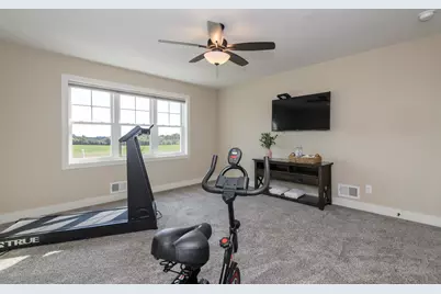 S109W24935  Overlook Dr, Vernon, WI 53149 - Photo 37