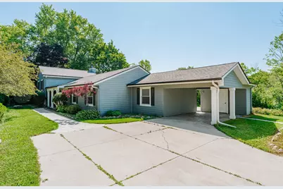 18995 W Norwood Dr, New Berlin, WI 53146 - Photo 9