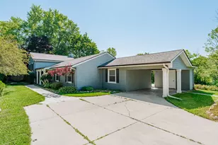 18995 W Norwood Dr, New Berlin, WI 53146 - Photo 9