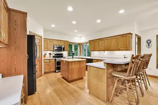 615 Kettle Ridge, Richfield, WI 53017 - Photo 3