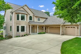 615 Kettle Ridge, Richfield, WI 53017 - Photo 1