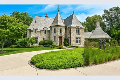 11602 N Shorecliff Ln, Mequon, WI 53092 - Photo 3