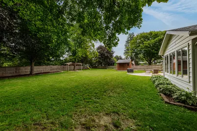 128  Audubon Ct, Grafton, WI 53024 - Photo 29