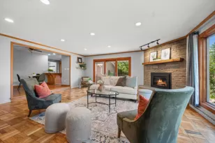 9091 N Pelham Pkwy, Bayside, WI 53217 - Photo 13