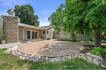 9091 N Pelham Pkwy, Bayside, WI 53217 - Photo 33