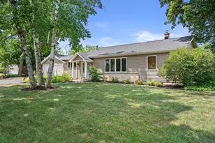 9091 N Pelham Pkwy, Bayside, WI 53217 - Photo 3