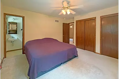 4861  Briarvale Dr, Polk, WI 53095 - Photo 5
