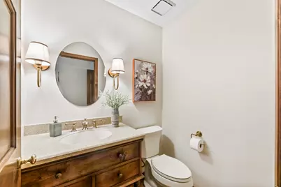 290  Fieldstone Rd, Delafield, WI 53018 - Photo 25