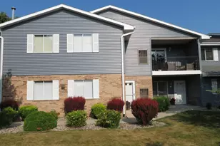 1319 Sunnyslope Dr, Racine, WI 53406 - Photo 5