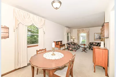 146  Perry Ave, Racine, WI 53406 - Photo 13