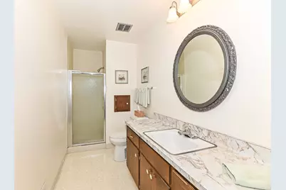 146  Perry Ave, Racine, WI 53406 - Photo 29