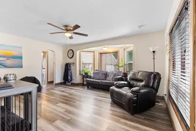 1334 S 95th St, West Allis, WI 53214 - Photo 7
