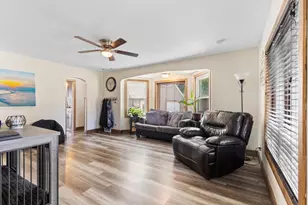 1334 S 95th St, West Allis, WI 53214 - Photo 7