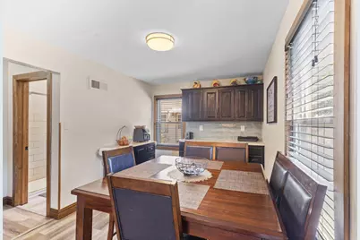 1334 S 95th St, West Allis, WI 53214 - Photo 13