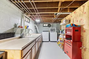1334 S 95th St, West Allis, WI 53214 - Photo 21