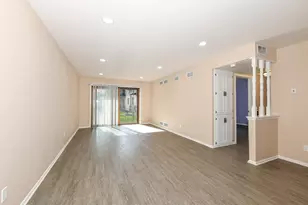 3239 S 58th St, Milwaukee, WI 53219 - Photo 7
