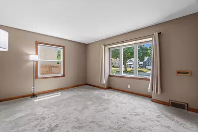 3770 S 5th St, Milwaukee, WI 53207 - Photo 5