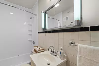3770 S 5th St, Milwaukee, WI 53207 - Photo 11