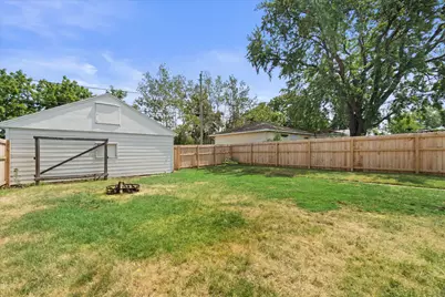3770 S 5th St, Milwaukee, WI 53207 - Photo 35
