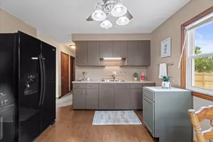 3770 S 5th St, Milwaukee, WI 53207 - Photo 9