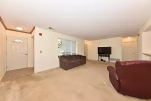 3620 E Barbara Ct, Oak Creek, WI 53154 - Photo 3