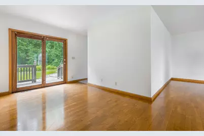 3064  Marion Rd, La Crosse, WI 54601 - Photo 5