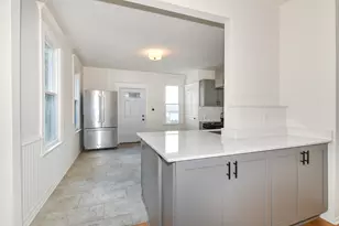 2321 S 26th St, Milwaukee, WI 53215 - Photo 13