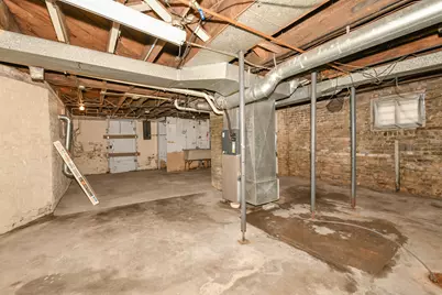 2321 S 26th St, Milwaukee, WI 53215 - Photo 25