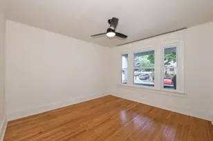2321 S 26th St, Milwaukee, WI 53215 - Photo 7