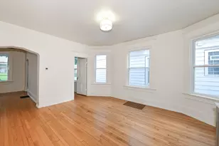 2321 S 26th St, Milwaukee, WI 53215 - Photo 11