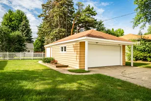 4501 Graceland Blvd, Racine, WI 53405 - Photo 5