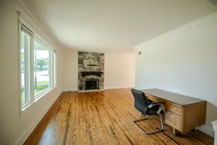4501 Graceland Blvd, Racine, WI 53405 - Photo 9