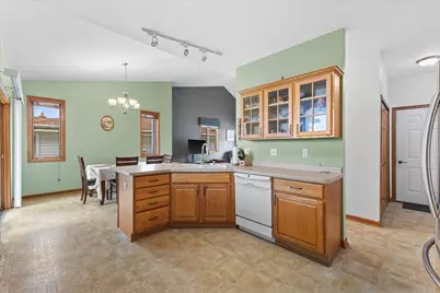 3297 E Ramsey Ave, Cudahy, WI 53110 - Photo 17