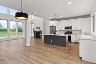 4192 E Lake Vista Blvd, Oak Creek, WI 53154 - Photo 13