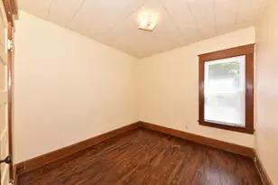 2432 N 45th St, Milwaukee, WI 53210 - Photo 11