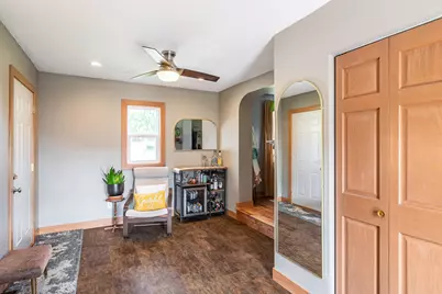 2910  Fairchild St, La Crosse, WI 54601 - Photo 3