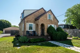 4270 S Nicholson Ave, Saint Francis, WI 53235 - Photo 1