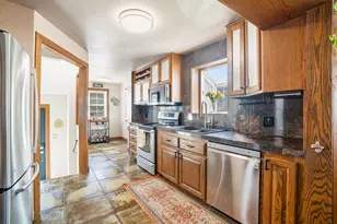 4270 S Nicholson Ave, Saint Francis, WI 53235 - Photo 9