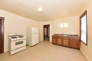 2431 N 45th St, Milwaukee, WI 53210 - Photo 9
